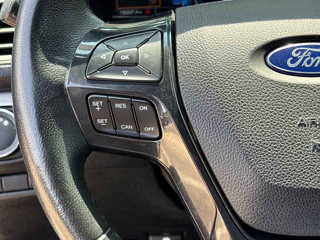 Used 2018 Silver Ford XLT image 19