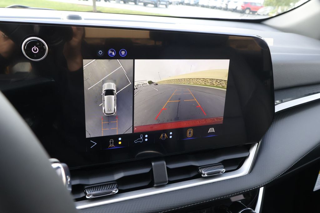 Thumbnail: 2027 Chevrolet Equinox - 28