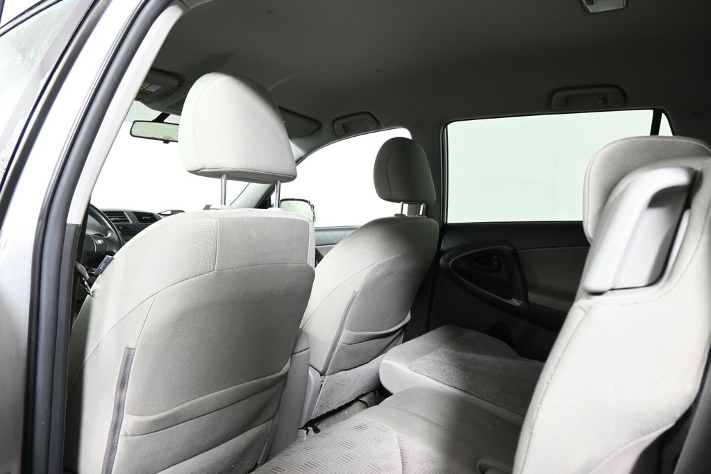 2009 Toyota RAV4 Base 6