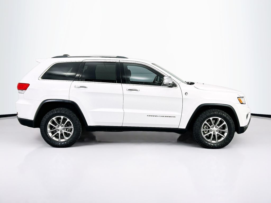 Thumbnail: 2015 Jeep Grand Cherokee - 4