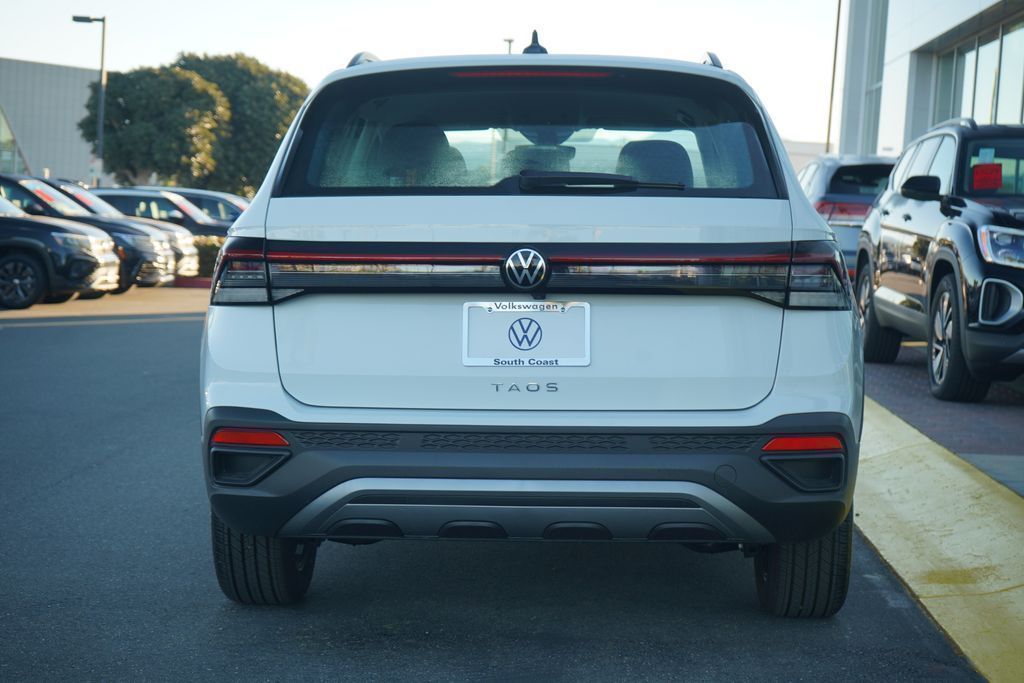 Thumbnail: 2026 Volkswagen Taos - 4