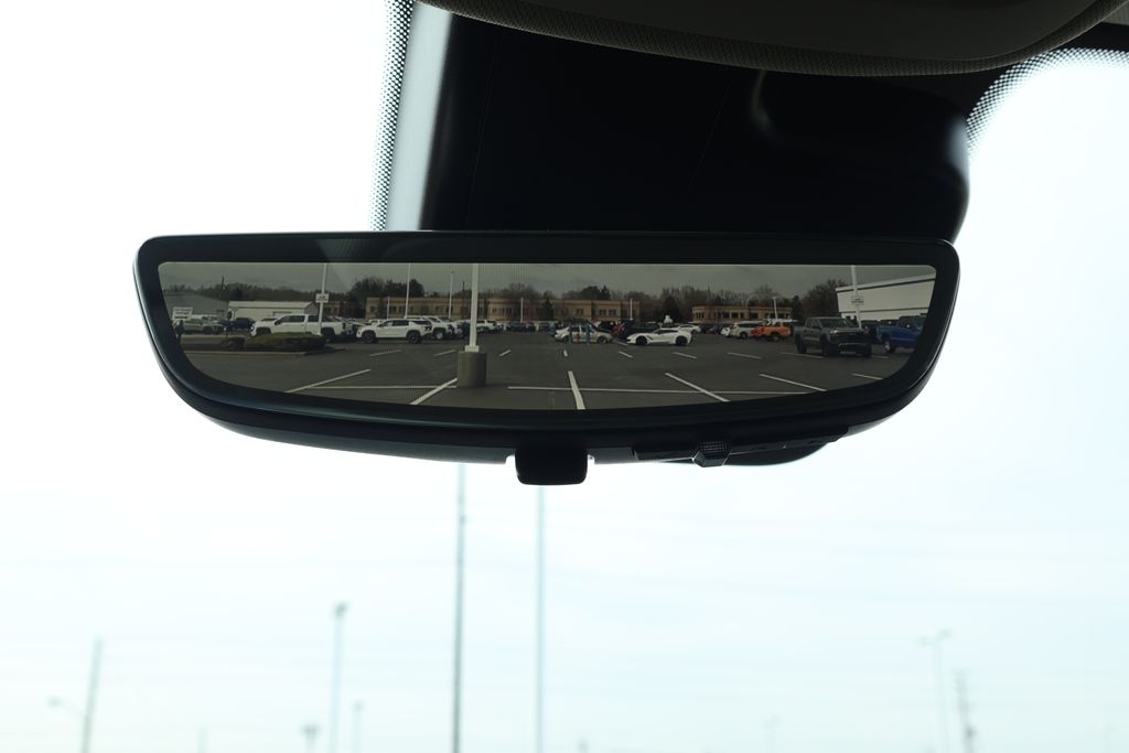 Thumbnail: 2023 Buick Envision - 24