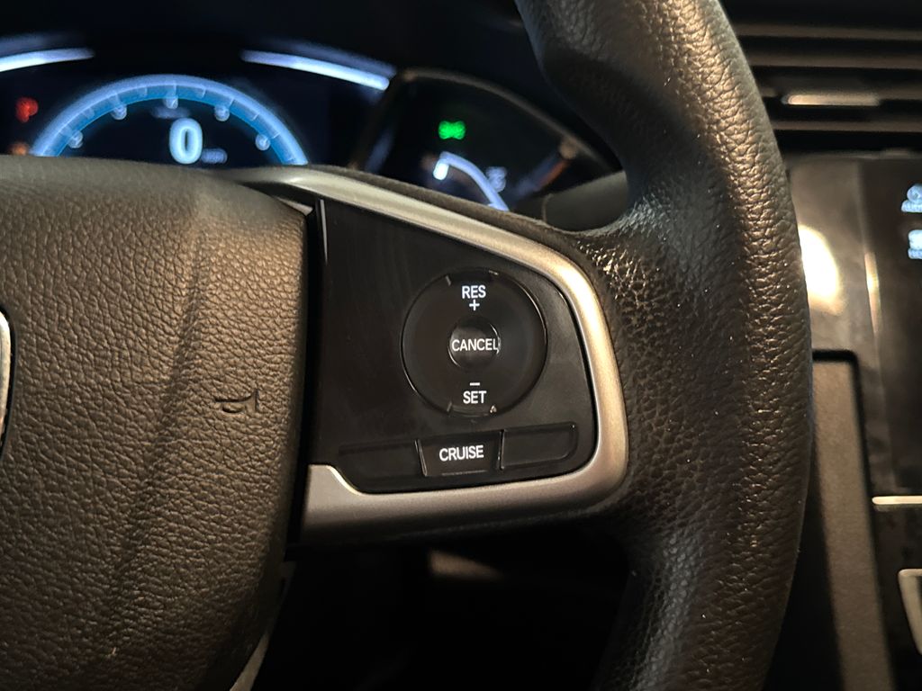 Used 2018  Honda EX image 21