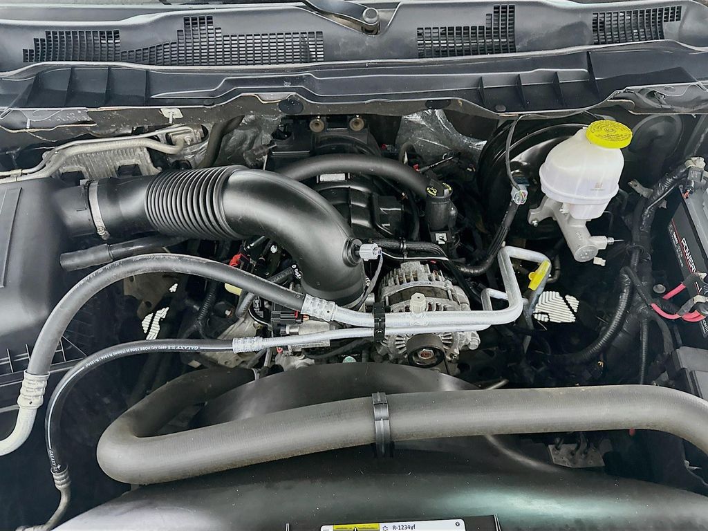 Used 2020 Silver Ram SLT image 31