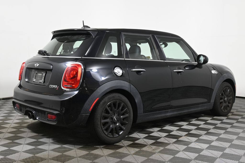 Thumbnail: 2015 MINI Cooper - 7