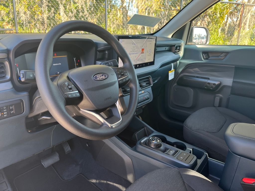 2025 Ford Maverick XL photo 4