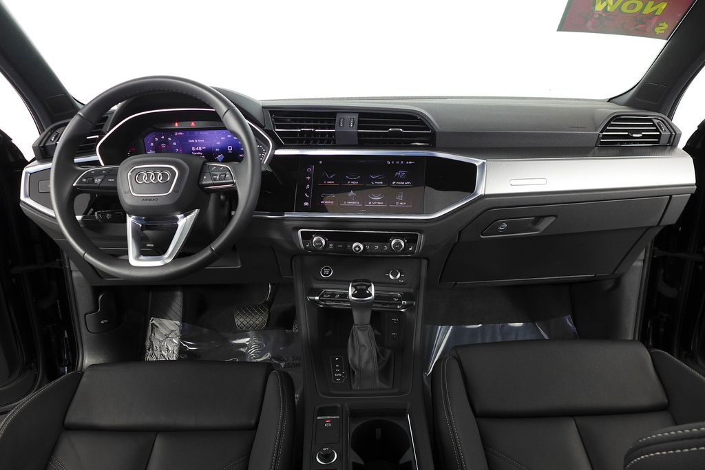 Thumbnail: 2025 Audi Q3 - 25