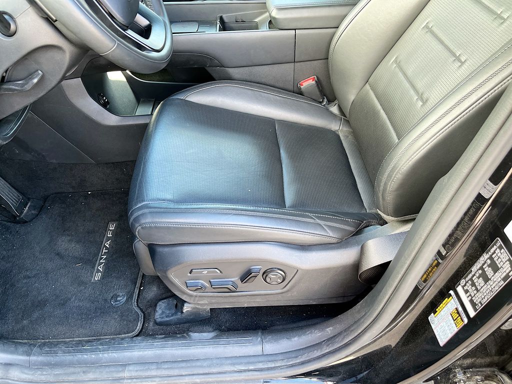 Used 2025 Black Hyundai Calligraphy image 20