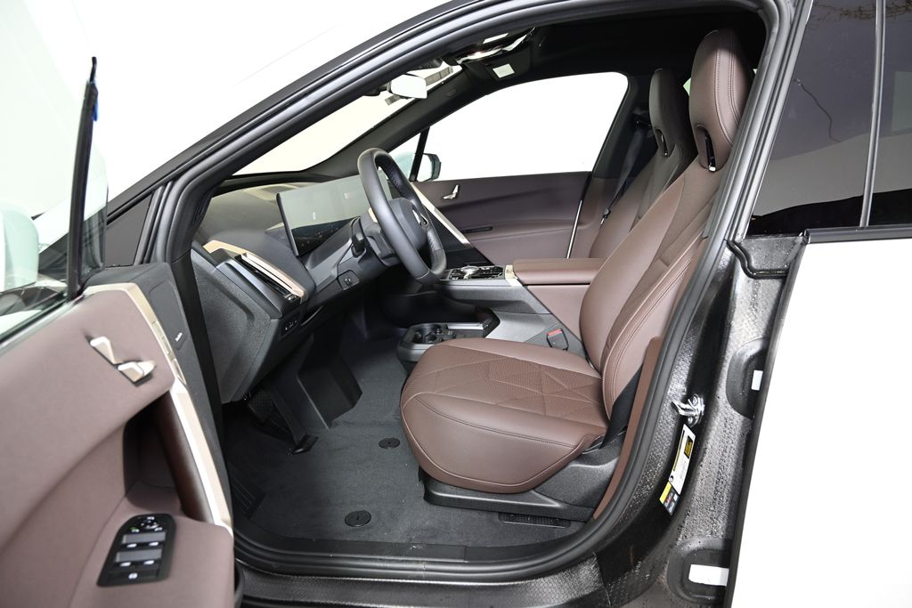 Thumbnail: 2026 BMW iX - 14