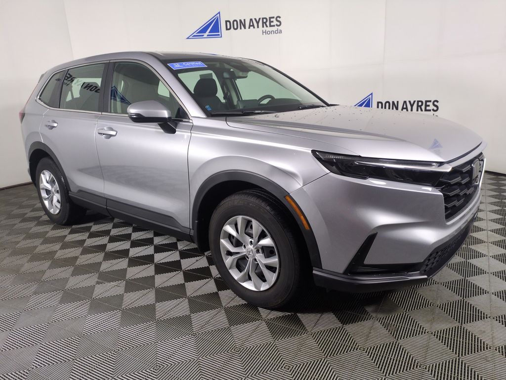 View vehicle photo 7