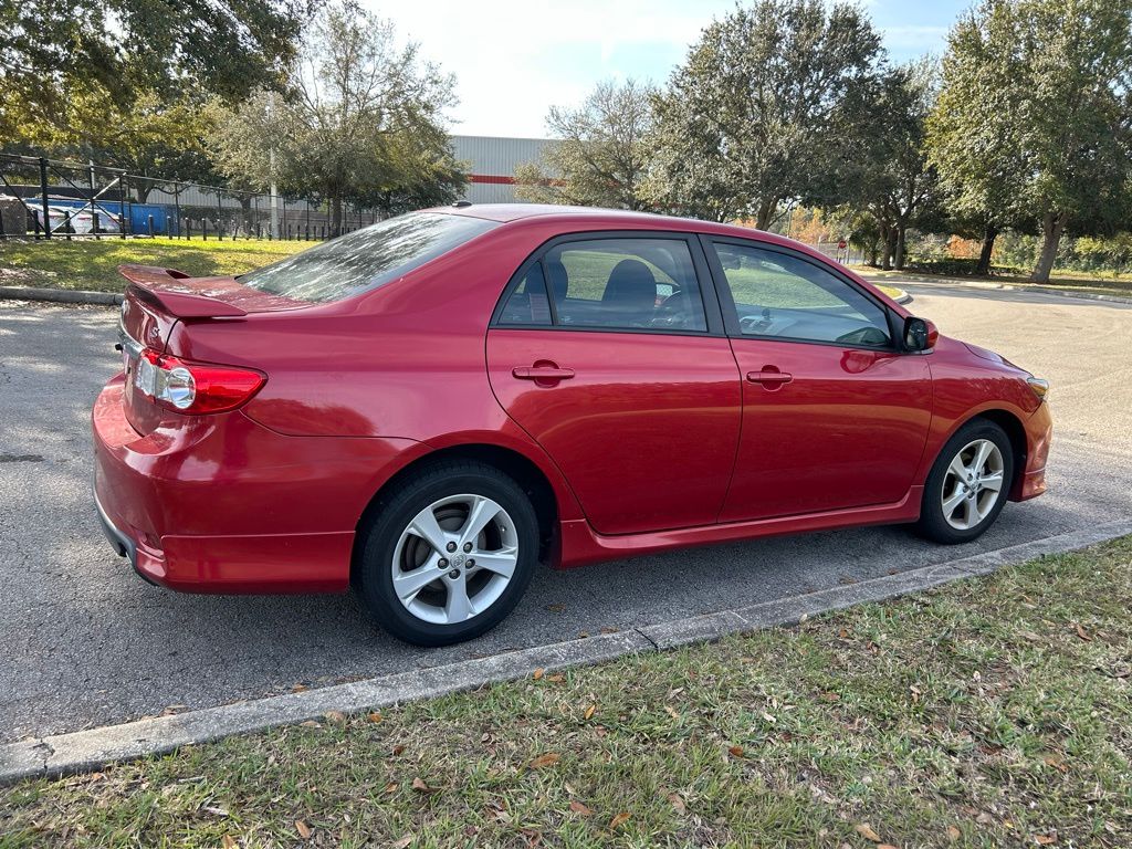 Thumbnail: 2011 Toyota Corolla - 5