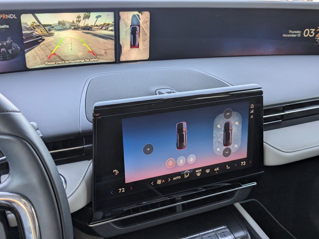 2025 Lincoln Nautilus Reserve