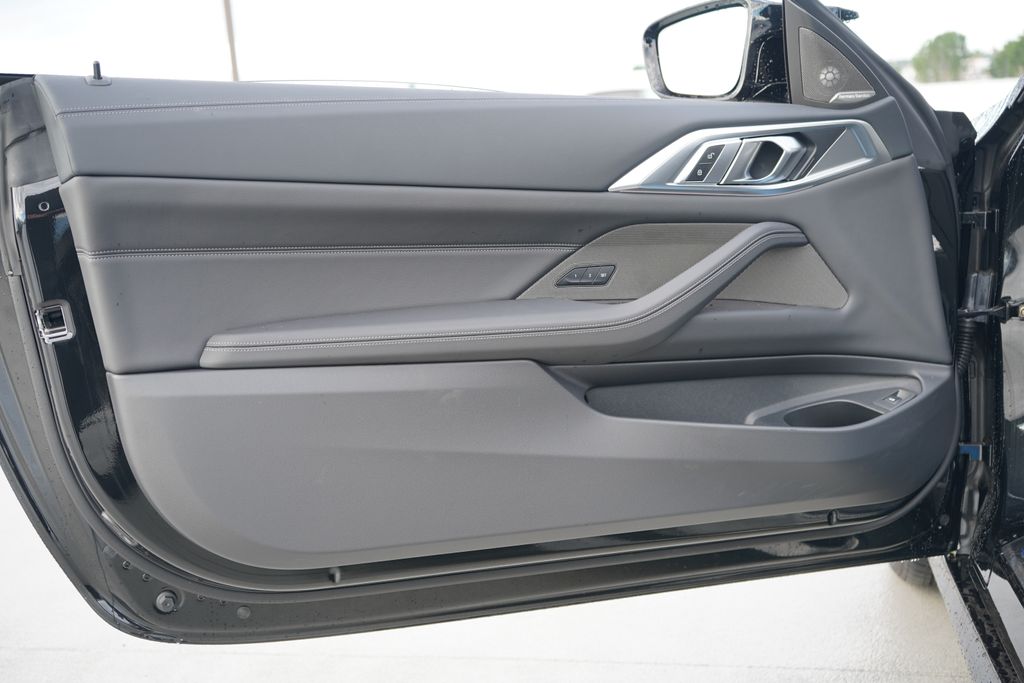 Thumbnail: 2026 BMW 4 Series - 12