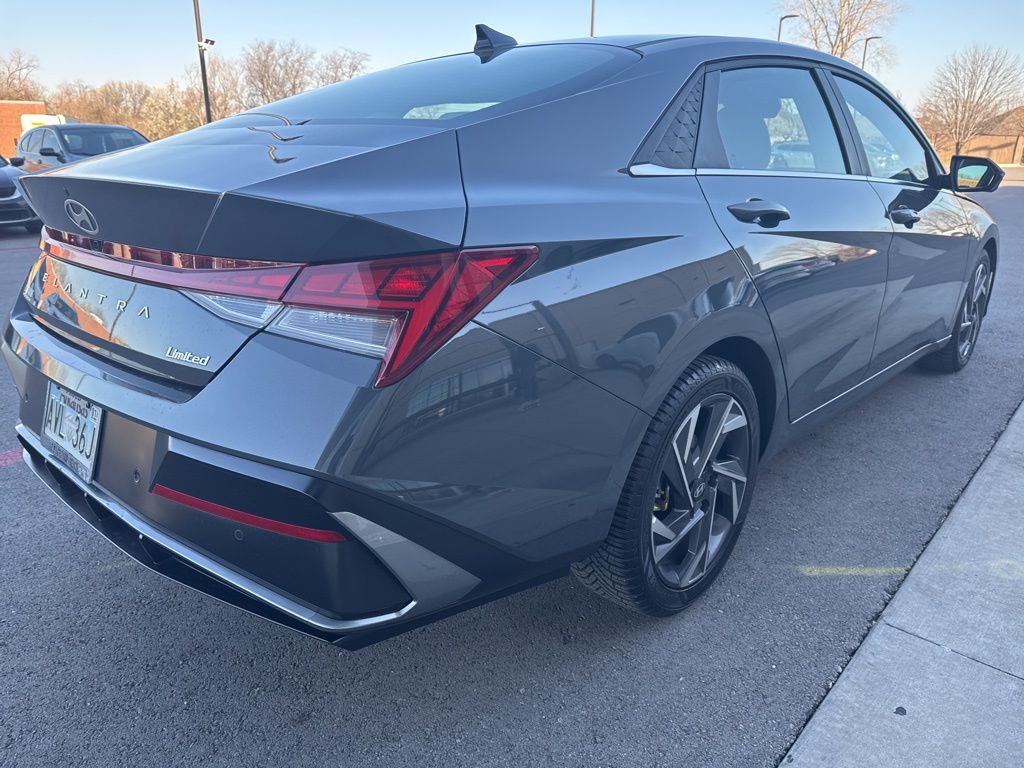 2024 Hyundai Elantra