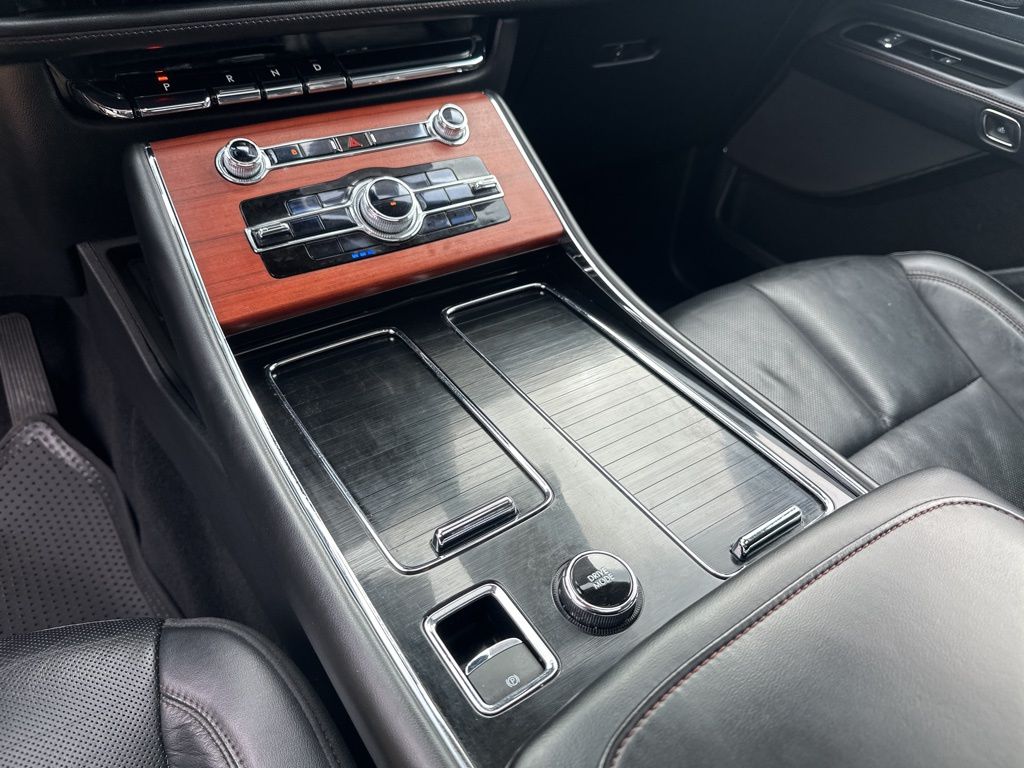 Used Car 2022 Lincoln Aviator  Reserve For Sale Under $40,000 In Austin, Texas