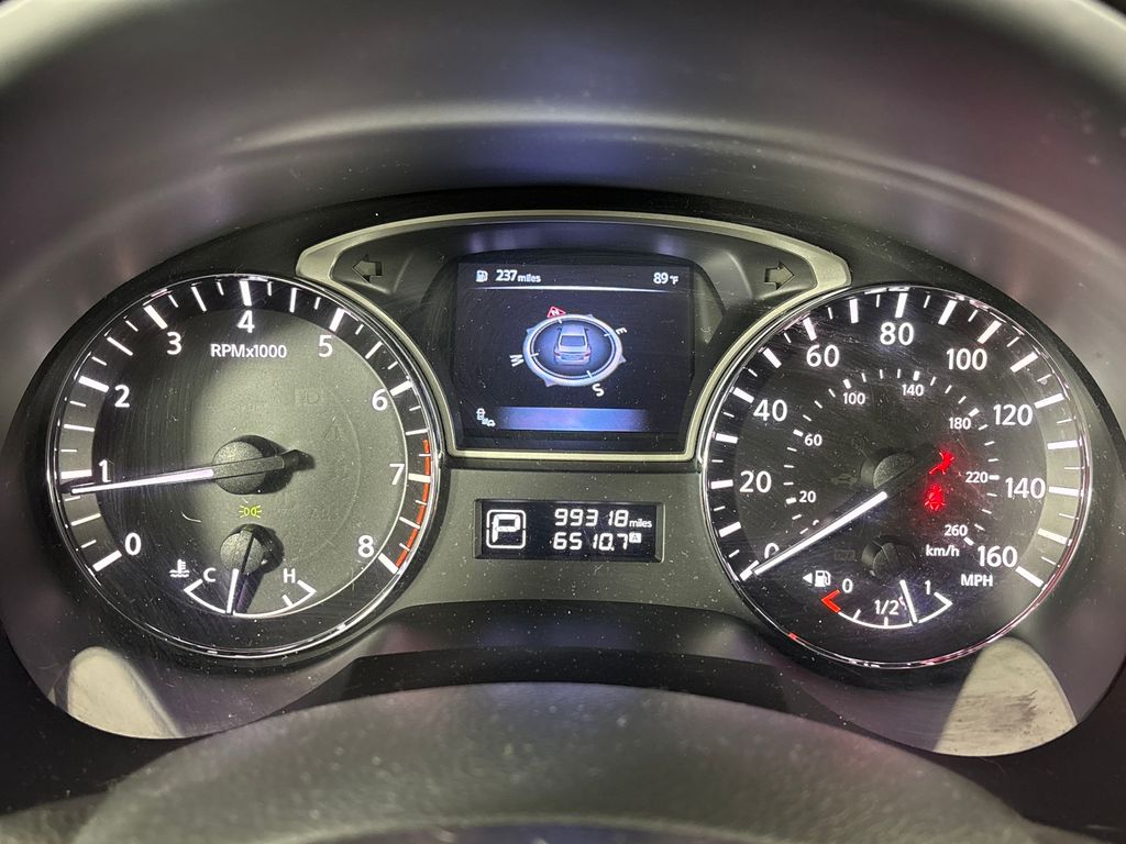 Used 2014 Silver Nissan 2.5 SV image 21