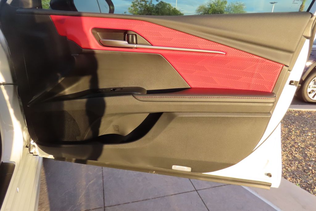 Thumbnail: 2025 Toyota Camry - 24