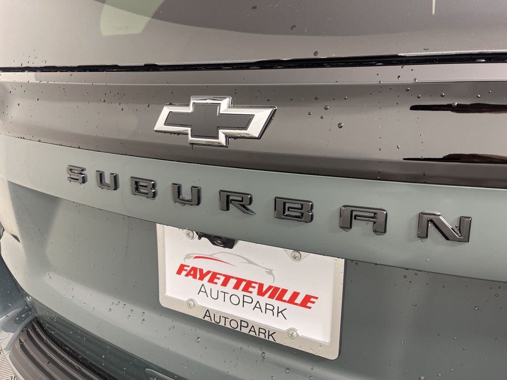 Thumbnail: 2026 Chevrolet Suburban - 19