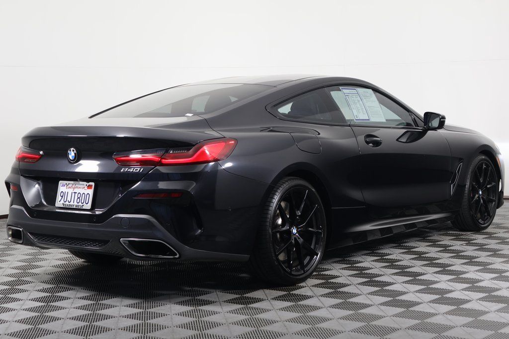 Thumbnail: 2022 BMW 8 Series - 4