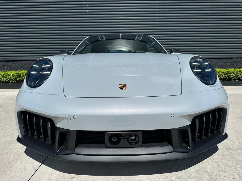 Thumbnail: 2025 Porsche 911 - 8