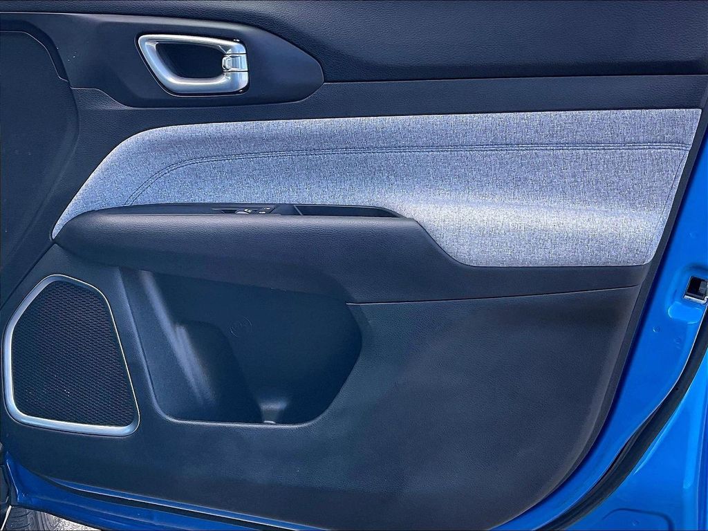 2022 Jeep Compass — photo 11