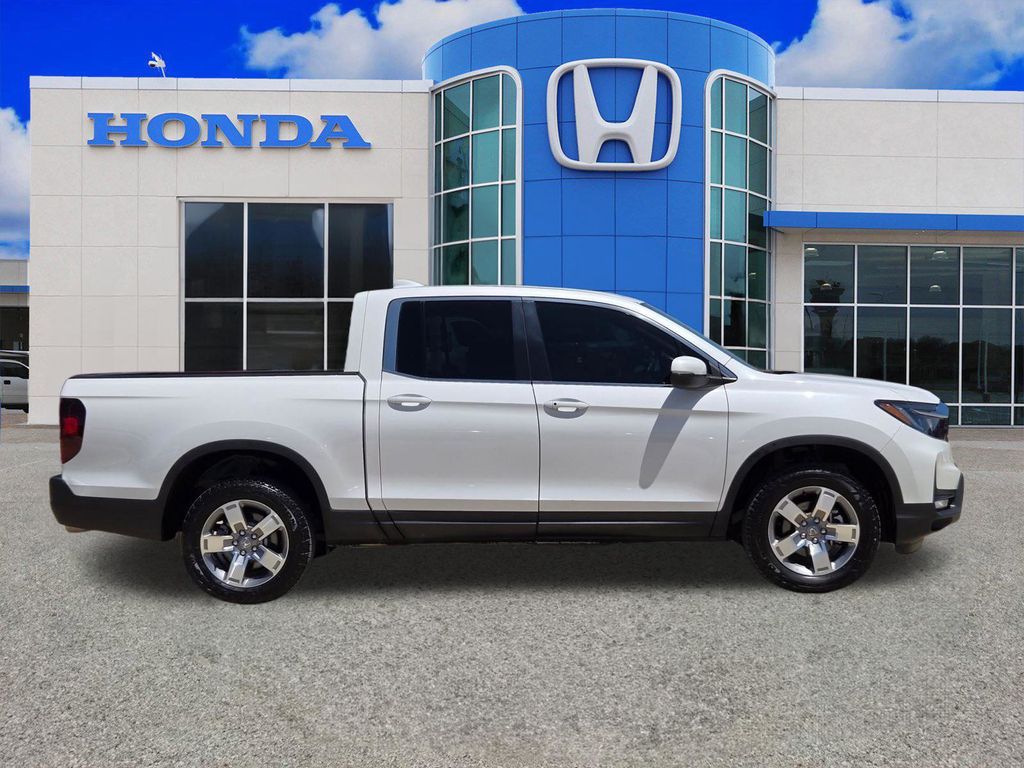 Used 2025 Honda Ridgeline Truck