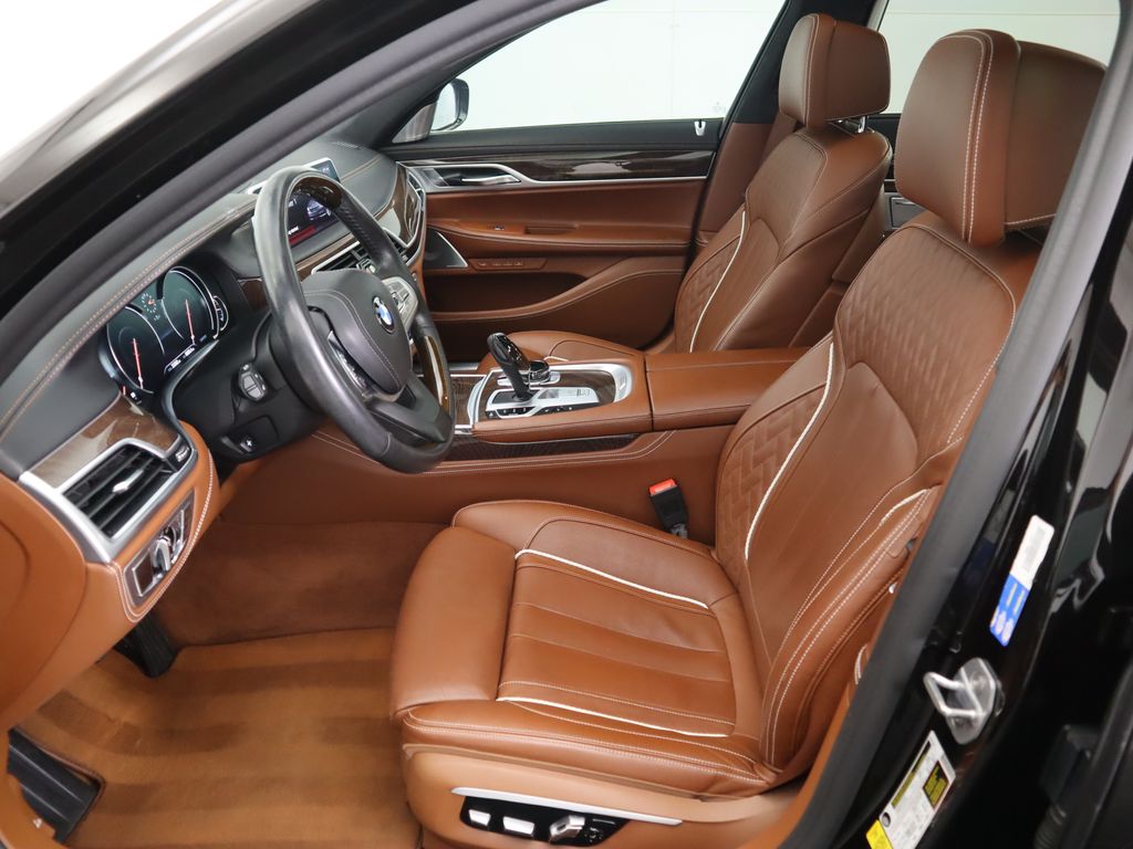 Thumbnail: 2019 BMW 7 Series - 20