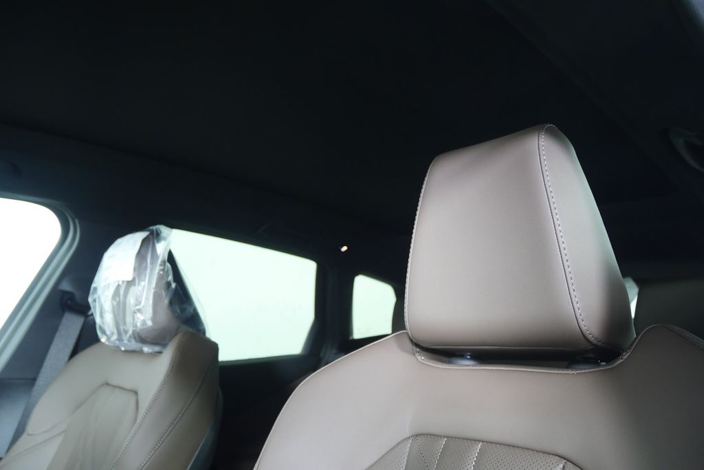Thumbnail: 2026 BMW X3 - 12
