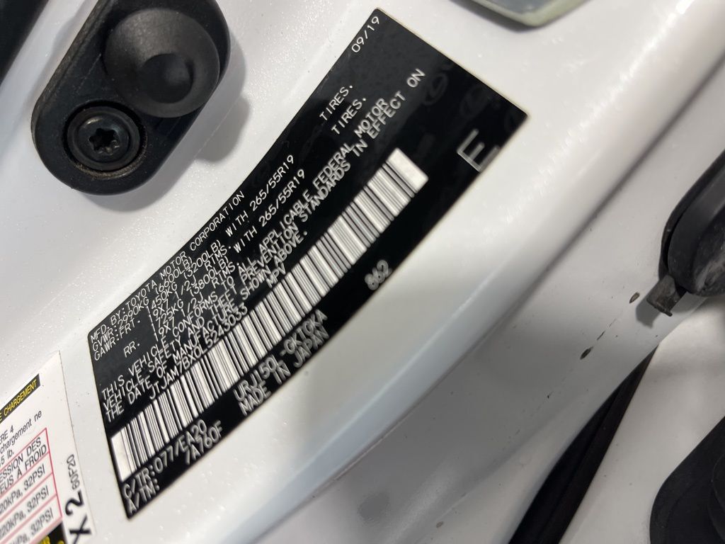 Thumbnail: 2020 Lexus GX - 24