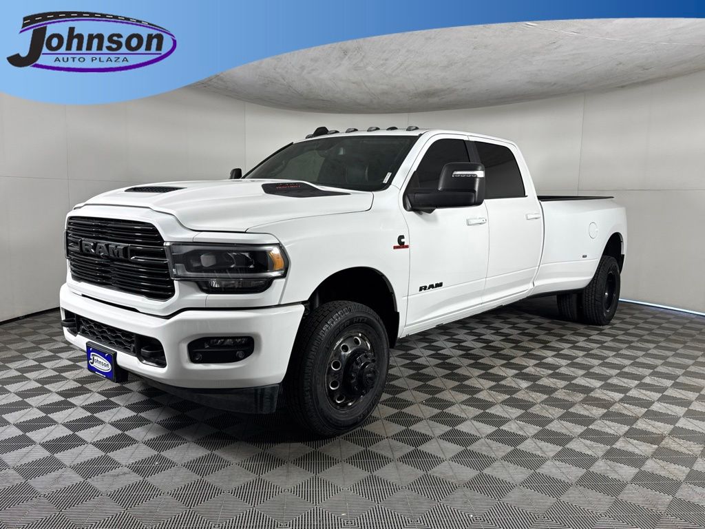 Bright White Clearcoat 2024 RAM 3500 Pickup Truck Four-Wheel Drive 6-Speed Automatic