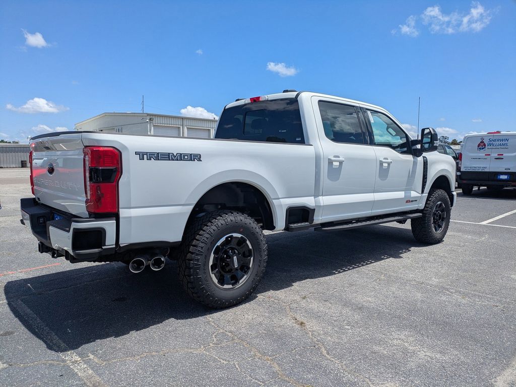 2026 Ford F-350 Super Duty LARIAT