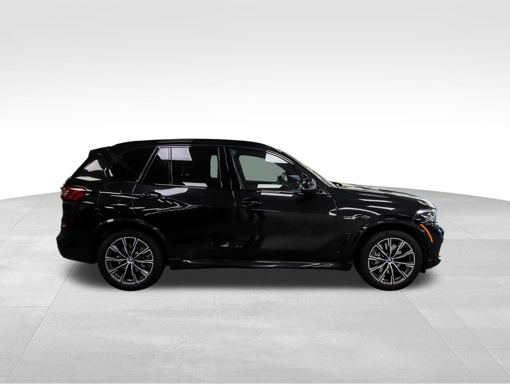 Thumbnail: 2022 BMW X5 - 5
