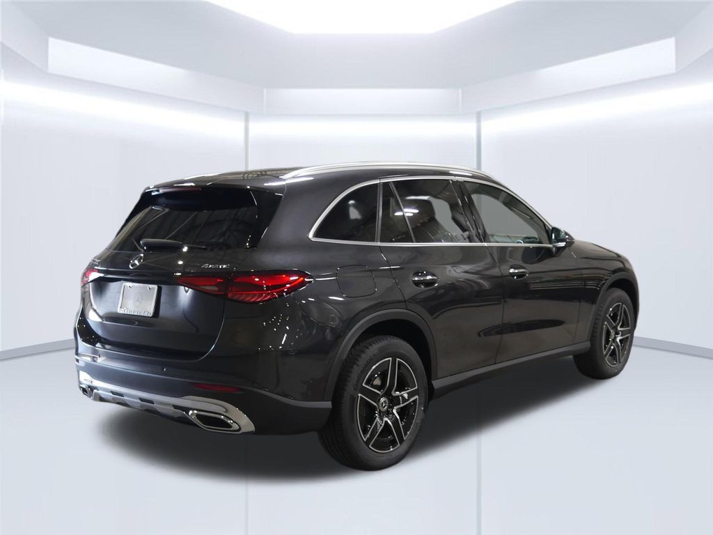 Thumbnail: 2026 Mercedes-Benz GLC - 5