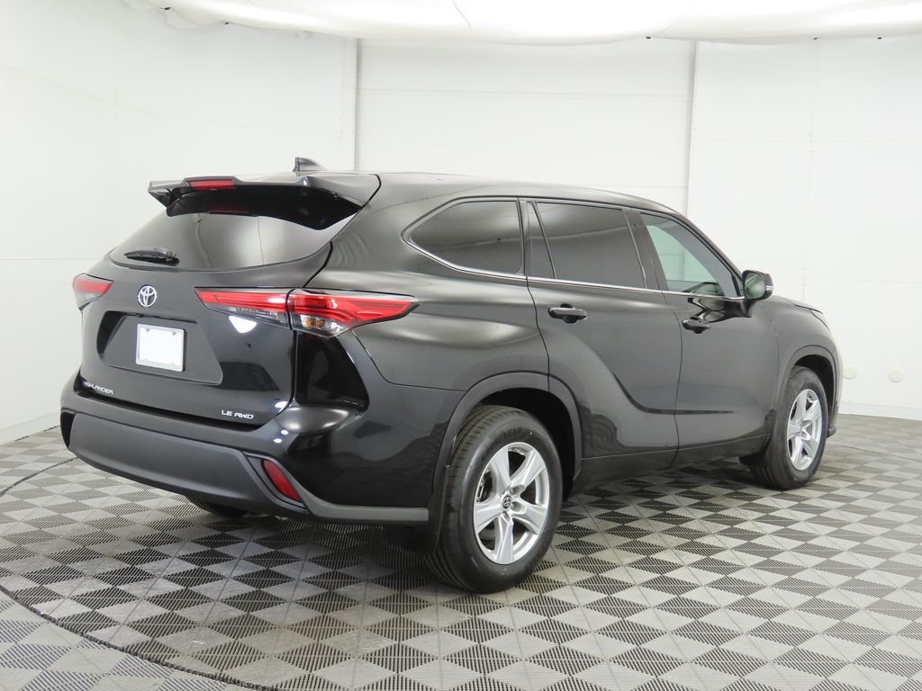 2021 Toyota Highlander LE 6