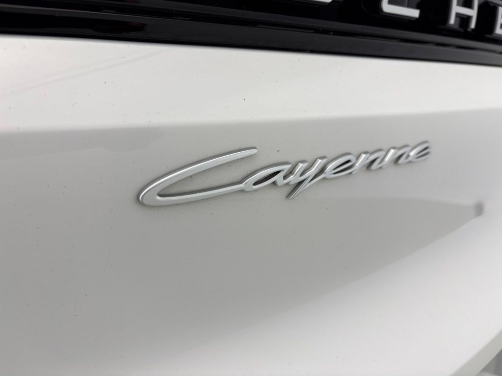 Thumbnail: 2024 Porsche Cayenne - 9