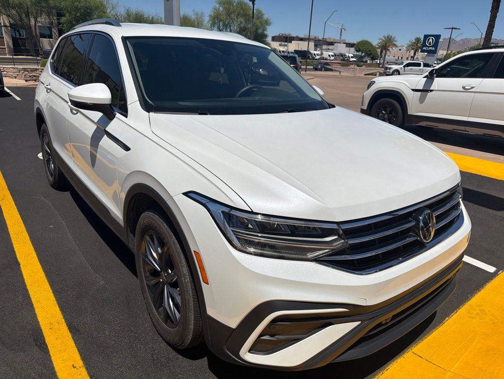 Thumbnail: 2023 Volkswagen Tiguan - 8