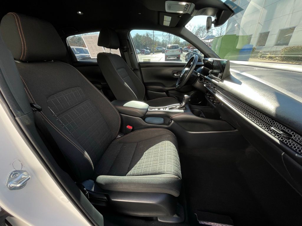 Thumbnail: 2024 Honda HR-V - 32