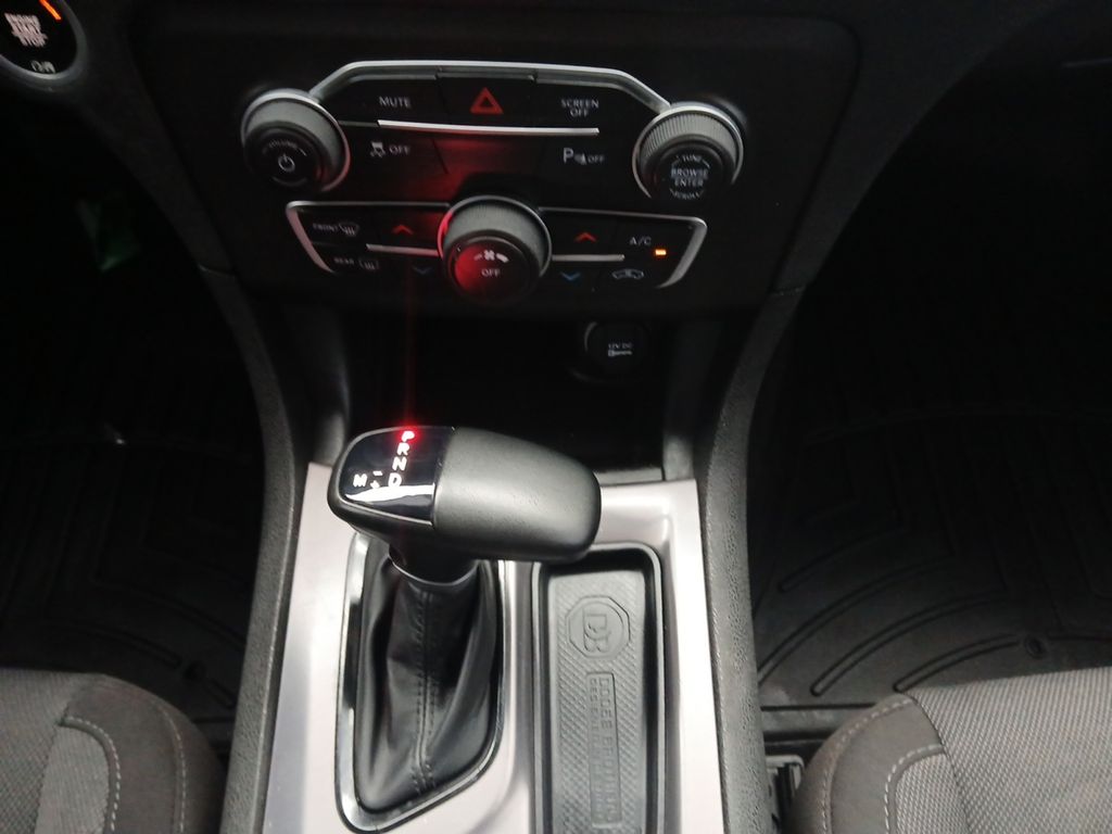 Used Car 2022 Dodge Charger  Sxt For Sale Under $25,000 In Austin, Texas