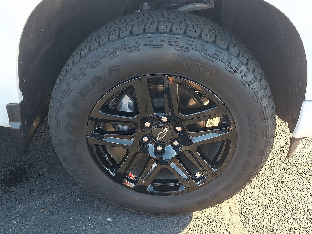 Thumbnail: 2025 Chevrolet Silverado 1500 - 8