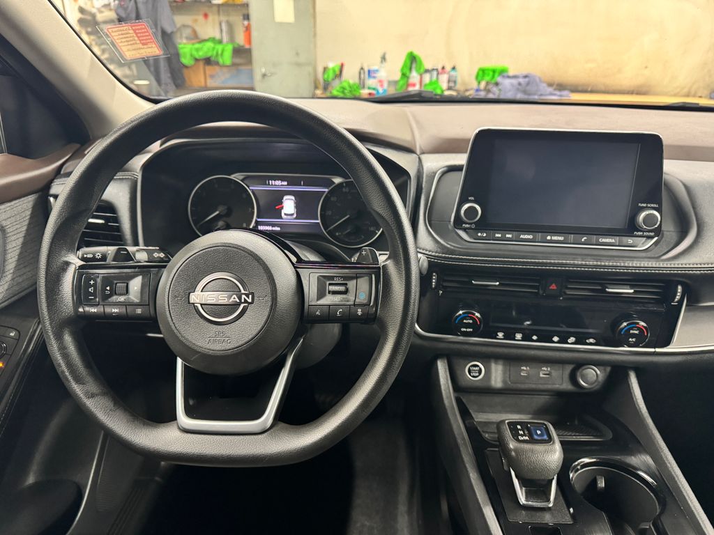 2022 Nissan Rogue SV