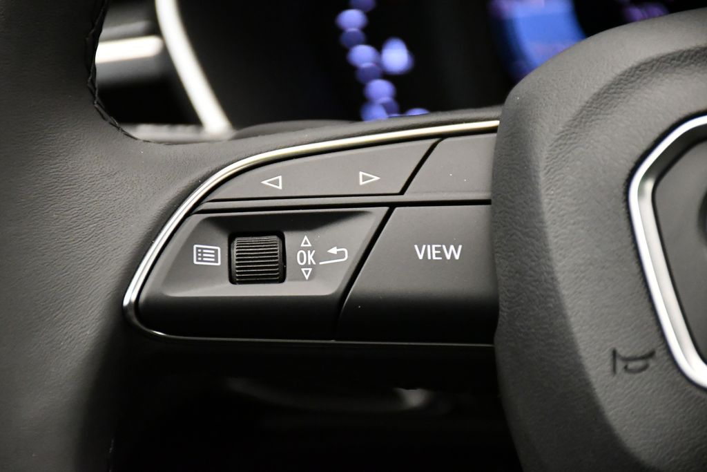 Thumbnail: 2025 Audi Q3 - 24