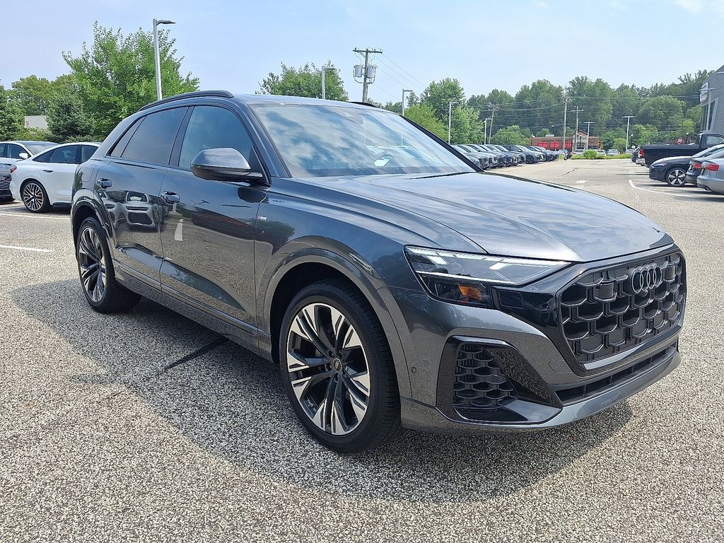 Thumbnail: 2026 Audi Q8 - 2