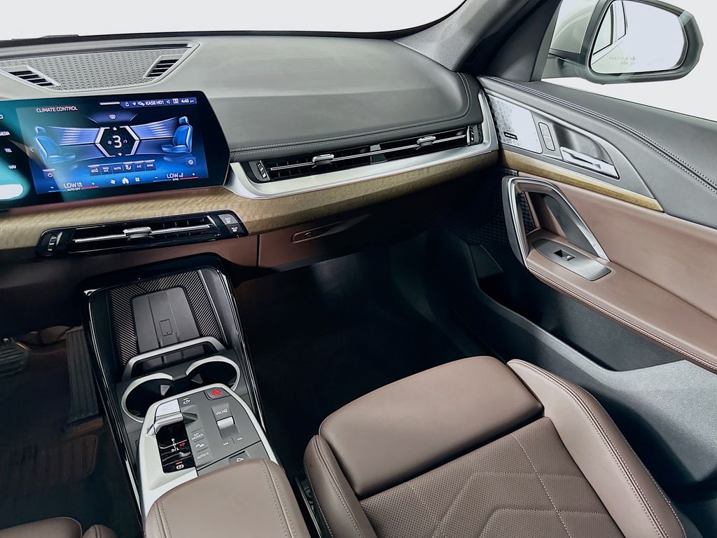 Thumbnail: 2025 BMW X1 - 23