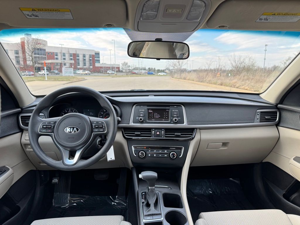 2016 Kia Optima LX photo