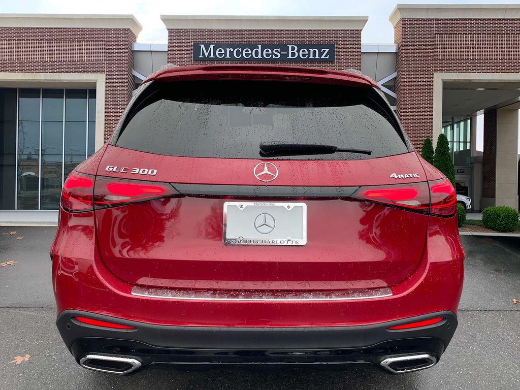 2025 Mercedes-Benz GLC 300 6