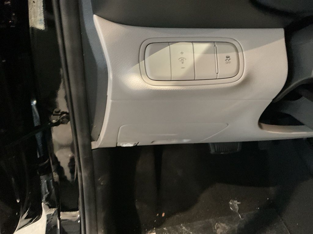 New 2026 Black Hyundai SEL image 11
