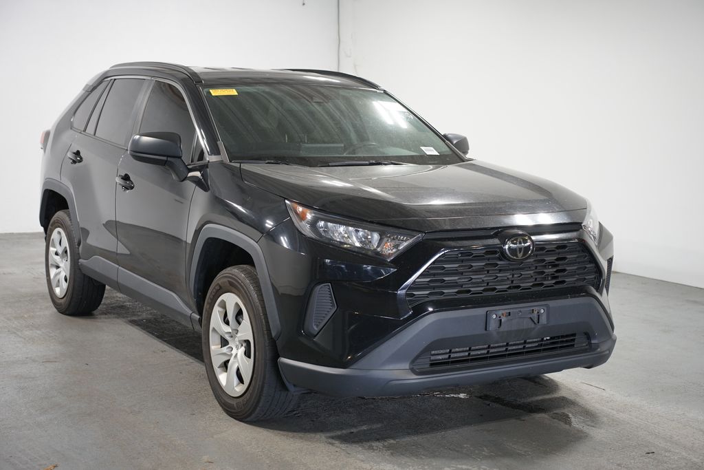Thumbnail: 2019 Toyota RAV4 - 3