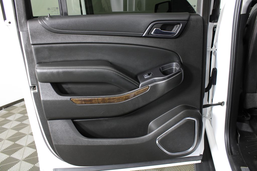 Used 2016 Chevrolet Suburban for sale in 