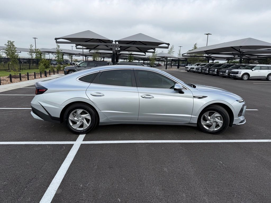 Thumbnail: 2025 Hyundai Sonata - 4