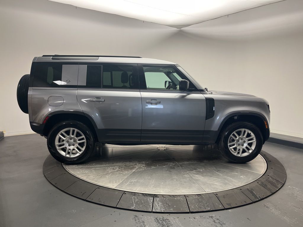 Thumbnail: 2024 Land Rover Defender - 6